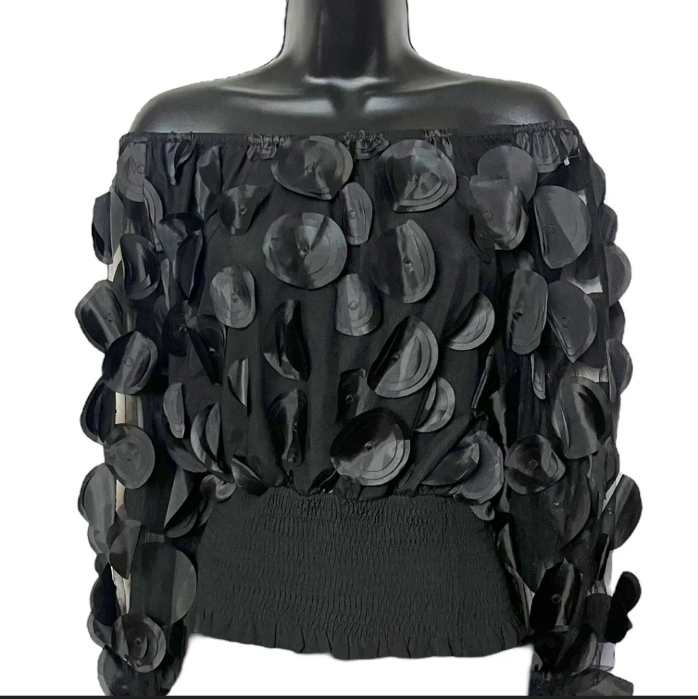 Circular Off Shoulder Blouse - image 1